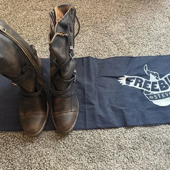 Freebird by Steven Brown Distressed Leather Boots-CORA 10 - Picture 3 of 4